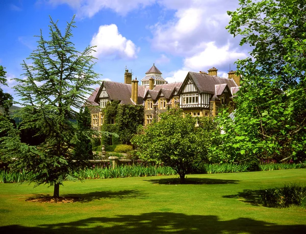 Bodnant Hall en el norte de Gales —  Fotos de Stock