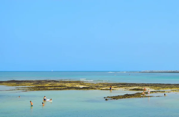 Toeristen Corralejo Beach Fuerteventura Een Van Canarische Eilanden — Stockfoto