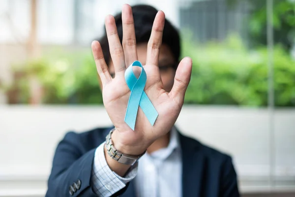 Mês Conscientização Sobre Câncer Próstata Homem Negócios Segurando Fita Azul — Fotografia de Stock