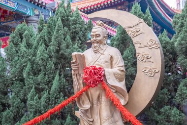 Yue Lao (evlilik tanrısı) Wong Tai Sin Temple, aşk ve evlilik dualar cevap için bilinen. işareti ve popüler turistik Hong Kong için