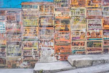 Sokak sanatı resim veya Hollywood road, Hong Kong, duvara grafiti işareti ve popüler turistik; Hong Kong, Çin, 18 Aralık 2018