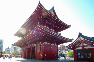 Sensoji veya Asakusa Kannon Tapınağı Asakusa, popüler turistik mekanlar için ve işareti bulunan bir Budist tapınağı var. 7 Nisan 2018, Tokyo, Japonya