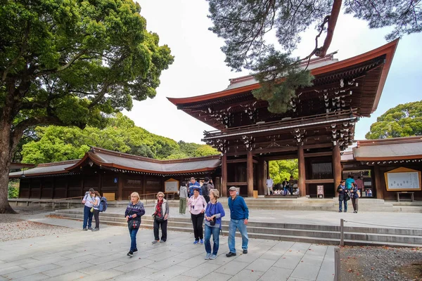 Meiji jingu Tapınağı, Shibuya, işareti ve popüler turistik yer. 6 Nisan 2018, Tokyo, Japonya