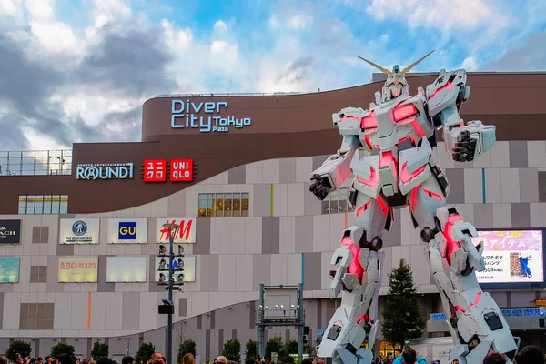Mobiler Anzug Gundam Einhorn Vor Dem Gebäude Der Taucherstadt Tokyo — Stockfoto