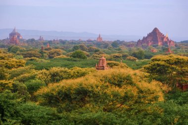 Güzel sabah antik tapınaklar ve Pagoda Arkeoloji