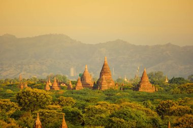 Güzel sabah antik tapınaklar ve Pagoda Arkeoloji