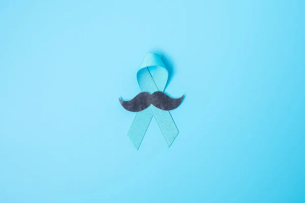 Listopad Prostate Cancer Awareness Měsíc Lehká Modrá Stuha Knírkem Pro — Stock fotografie