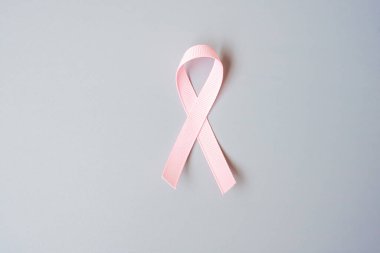 Ekim Kanser Farkındalığı Ayı, Pembe Kurdele Gri Arkaplan Yaşayan ve Hastalıkları Desteklemek İçin. Uluslararası Kadınlar, Anne ve Dünya Kanser Günü Konsepti