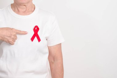 Aralık Dünya Yardım Günü, MADD, Ekim Kırmızı Kurdele Haftası, Şubat Kalbi Ayı, Marfan Sendromu, Mayıs Felci Bilinci, Mart Dünya Tüberküloz Günü ve Nisan Dare Günü