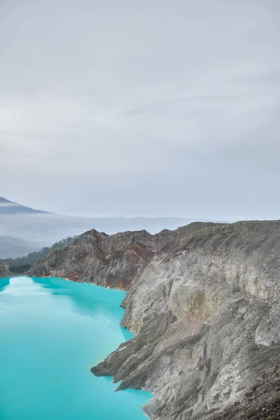 Cratere del vulcano Ijen . — Foto Stock