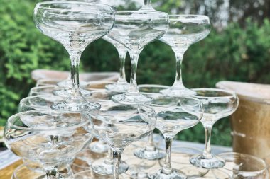 Kristal gözlük piramidi. Close