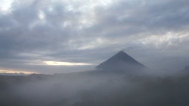 Arenal volkanın görünümü
