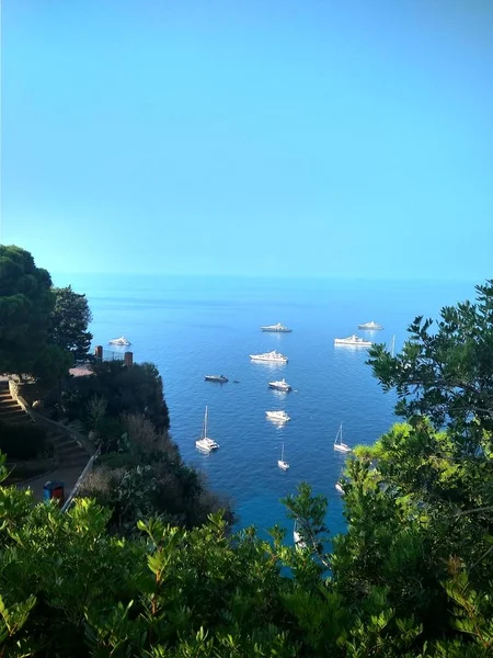 Méditerranée Mer Bleue Eaux Claires Avec Côte — Photo