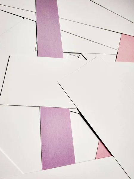Textur aus weißen und farbigen Papierstreifen — Stockfoto