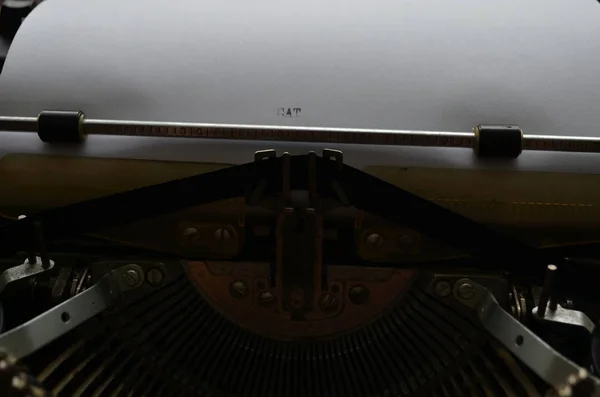 An Old manual typewriter with its working keyes with numbers and letters