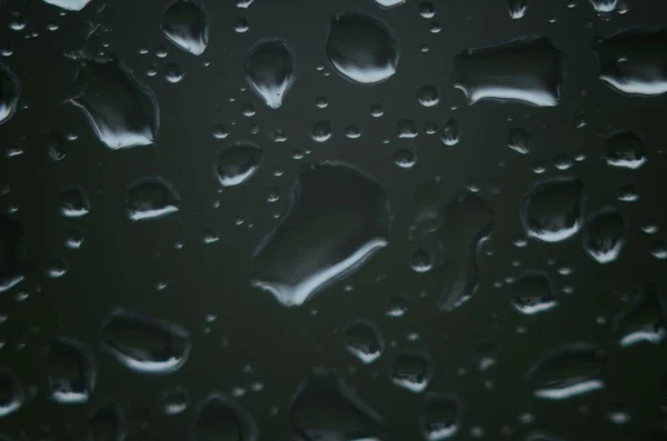 Gotas Lluvia Superficie Los Cristales Ventana Con Fondo Nublado Patrón — Foto de Stock