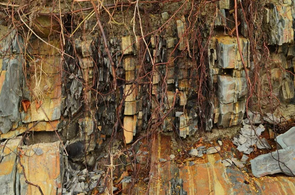 Kőzetrétegek Színes Kőzetalakzatok Halmozódtak Fel Elmúlt Évszázadok Során Érdekes Háttér — Stock Fotó