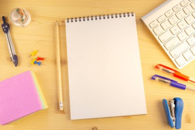 Geri okul kavramsal düz kopya alanı ile arka plan yatıyordu.