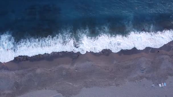 Vue Aérienne Sur Mer Avec Vagues Lever Soleil Directement Dessus — Video