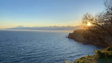 Antalya'da denizde güzel gün batımı. Türkiye
