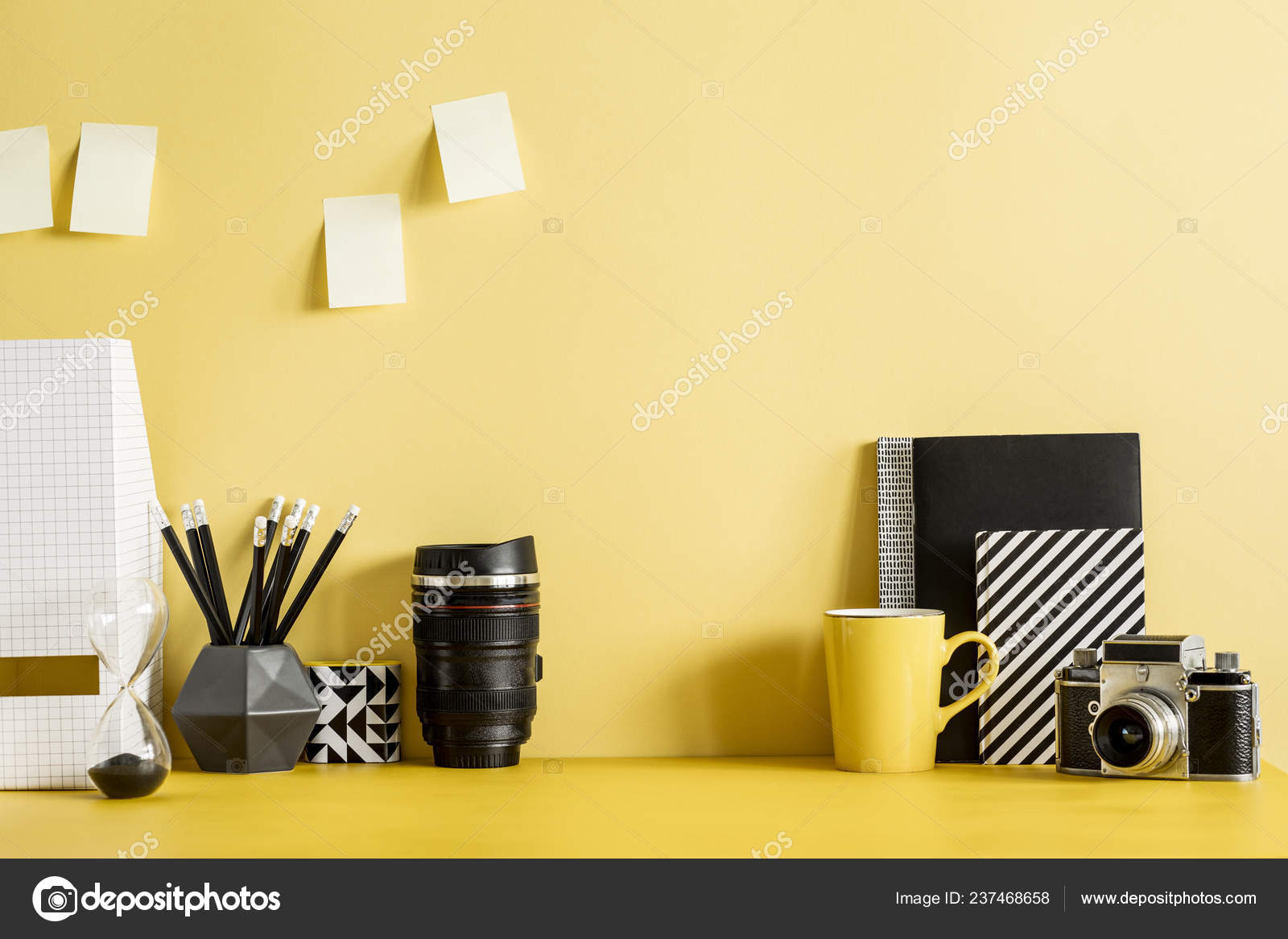 Pastel Yellow Desk Leafs Plant Office Accessories Sticky Notes