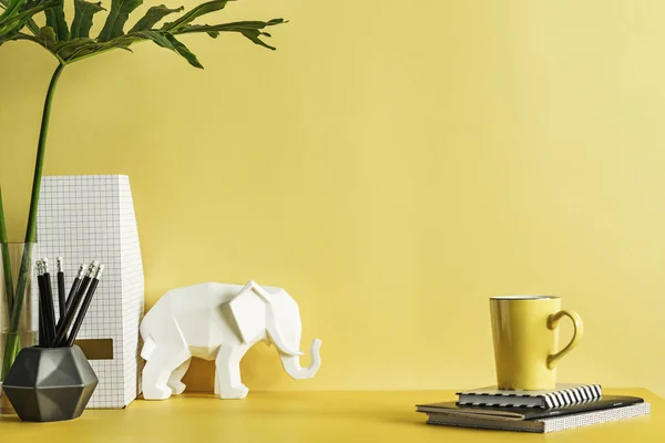 Minimalistic Workplace Stylish Stationery Elephant Figure — Stock Photo, Image