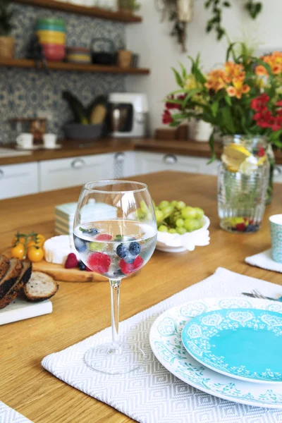 Close Van Vers Gezond Zomer Ontbijt Mediterrane Stijl Keuken Lichte — Stockfoto