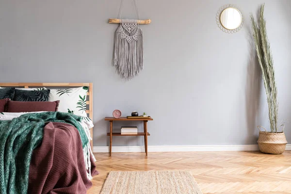 Intérieur Élégant Luxueux Chambre Avec Mobilier Design Feuilles Palmier Table — Photo