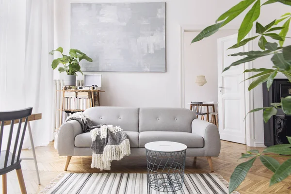 Moderne Scandianvian Inrichting Van Woonkamer Met Design Sofa Met Elegante — Stockfoto