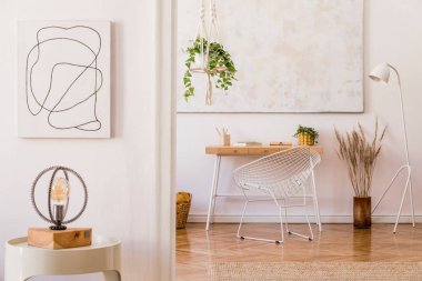 Şık kişisel aksesuarlar ile rahat dairede oturma odası nın tasarım boho iç. 