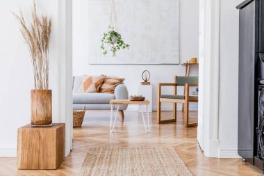 Şık kişisel aksesuarlar ile rahat dairede oturma odası nın tasarım boho iç. 
