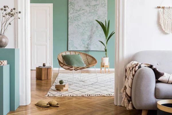 Stijlvol Minimalistisch Interieur Van Woonkamer Met Design Rotan Fauteuil Elegante — Stockfoto