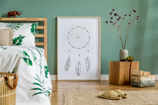 Composição Minimalista Interior Quarto Com Cama Madeira Planta Acessórios Elegantes — Fotografia de Stock