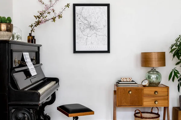 Composición Moderna Del Interior Del Hogar Con Piano Negro Elegante — Foto de Stock