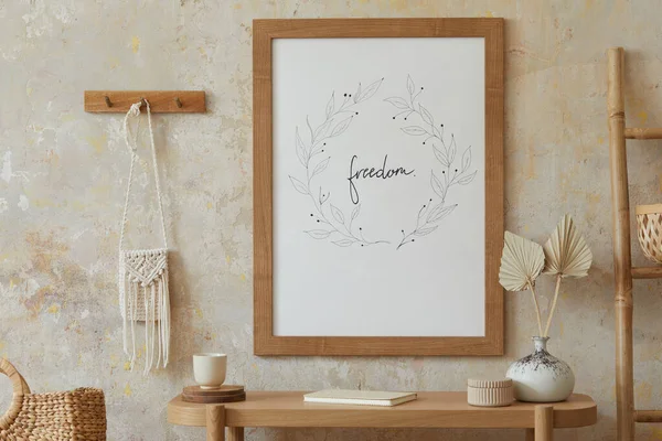 Interior Boho Bege Sala Estar Com Quadro Cartaz Simulado Acessórios — Fotografia de Stock