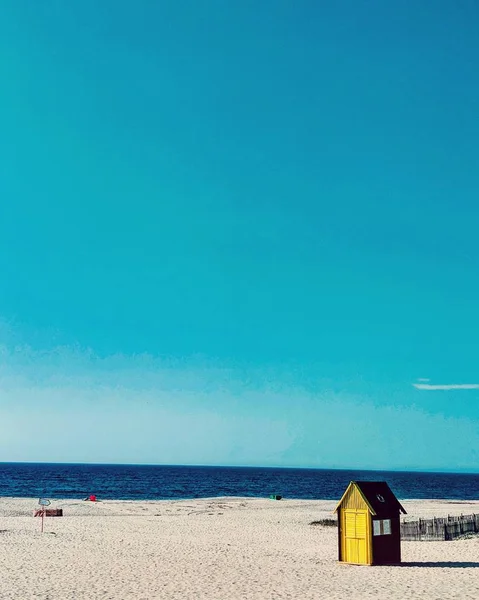 Uno Scenario Spiaggia Con Attrezzature Relative Alla Spiaggia — Foto Stock