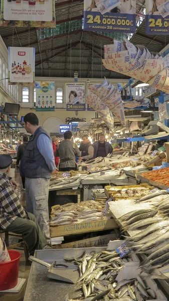 Atenas Grecia Febrero 2013 Gente Compra Alimentos Mercado Central Atenas —  Fotos de Stock