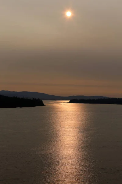 Puesta Sol Sobre Fiordos Alaska Viaje Crucero Cerca Ketchikan —  Fotos de Stock