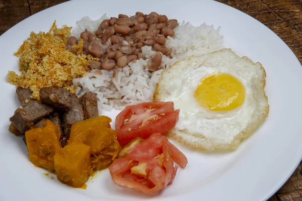 Comida tradicional brasileña —  Fotos de Stock