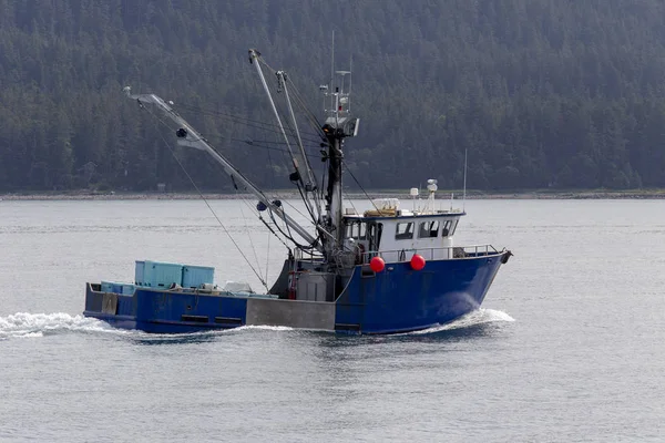 Alaska 'da ticari balıkçı teknesi Stok Resim