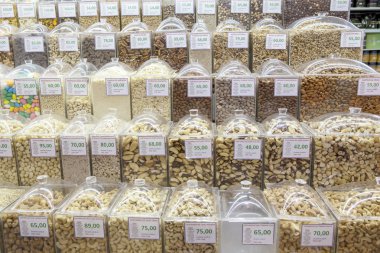 Çeşitli Brezilya fındık