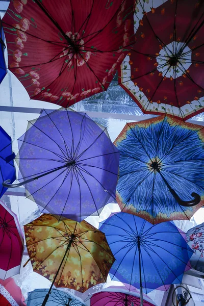 Guarda-chuvas coloridos — Fotografia de Stock