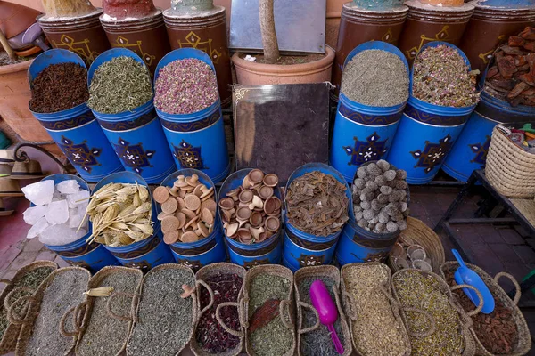 Spices and herbs on traditional market in Marrakesh — Stock Photo, Image