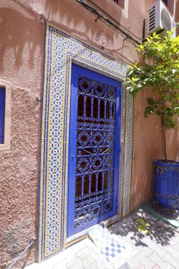 Marakeş renkli kapı, Fas, Afrika