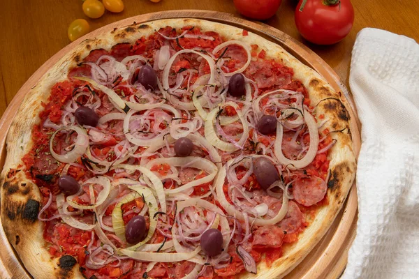Pizza Calabresa Comida Brasileña Pizza Salchicha Calabrese Con Queso Mozzarella — Foto de Stock