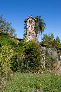 Eski bir çiftlik evinin bacası, güzel bir kır evi. Sao Paulo Eyaleti, Brezilya