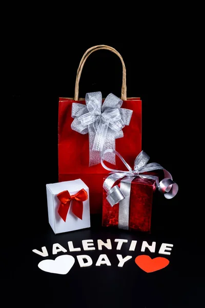 Forma Corazón Caja Regalo Bolsa Letras Madera Palabra Valentine Day —  Fotos de Stock