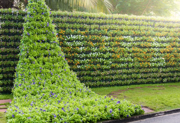 Jardín Vertical Del Muro Flores Parque Público Suanluang Rama Bangkok —  Fotos de Stock