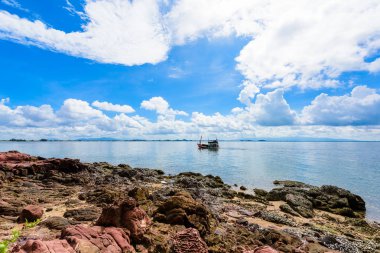 Plaja pembe sto yakın pembe taş (Arkose, Arkosic kumtaşı)