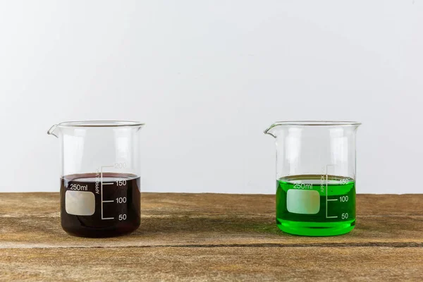 Vegyi laboratóriumi üvegedények — Stock Fotó